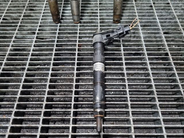 bontott MITSUBISHI OUTLANDER Porlasztó (1 db)