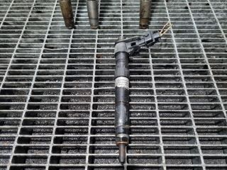 bontott MITSUBISHI OUTLANDER Porlasztó (1 db)