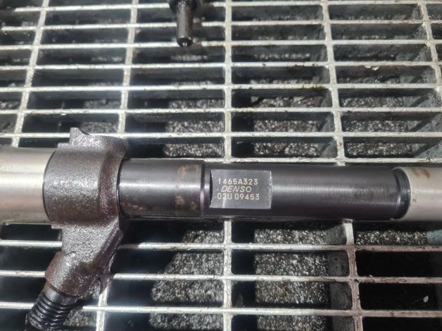 bontott MITSUBISHI OUTLANDER Porlasztó (1 db)