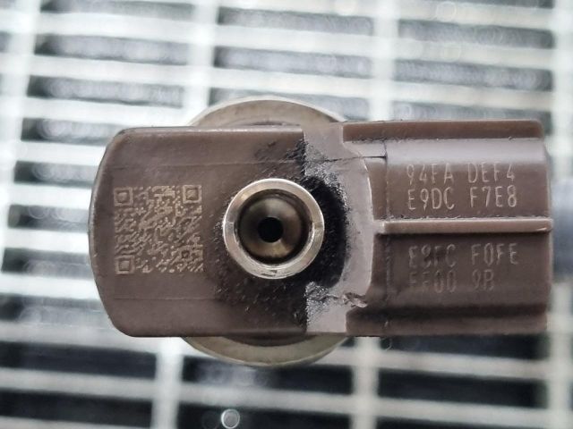 bontott MITSUBISHI OUTLANDER Porlasztó (1 db)