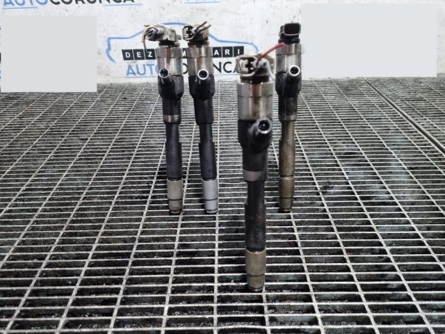 bontott MITSUBISHI OUTLANDER Porlasztó (1 db)