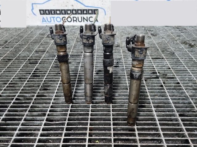 bontott MITSUBISHI OUTLANDER Porlasztó (1 db)