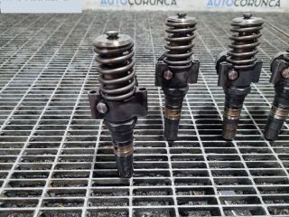 bontott MITSUBISHI OUTLANDER Porlasztó (1 db)