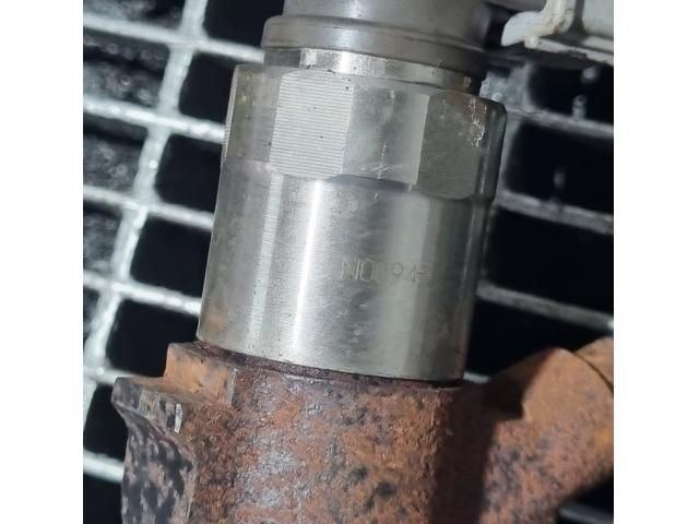 bontott MITSUBISHI OUTLANDER Porlasztó (1 db)