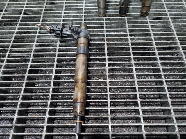 bontott MITSUBISHI OUTLANDER Porlasztó (1 db)