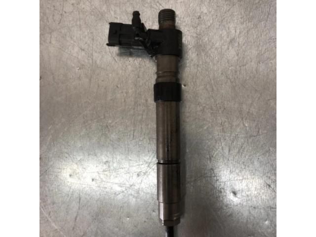 bontott MITSUBISHI OUTLANDER Porlasztó (1 db)