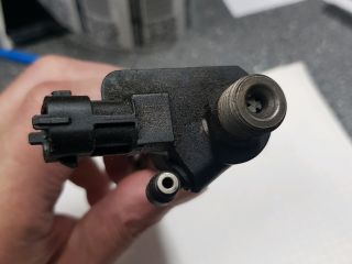 bontott MITSUBISHI OUTLANDER Porlasztó (1 db)