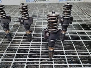 bontott MITSUBISHI OUTLANDER Porlasztó (1 db)