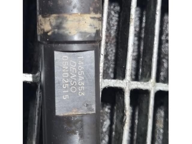 bontott MITSUBISHI OUTLANDER Porlasztó (1 db)