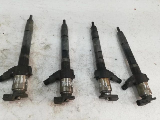 bontott MITSUBISHI OUTLANDER Porlasztó (1 db)