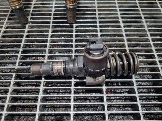 bontott MITSUBISHI OUTLANDER Porlasztó (1 db)