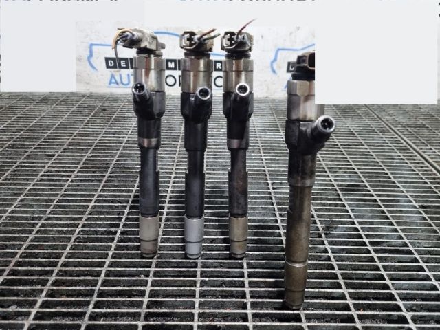 bontott MITSUBISHI OUTLANDER Porlasztó (1 db)