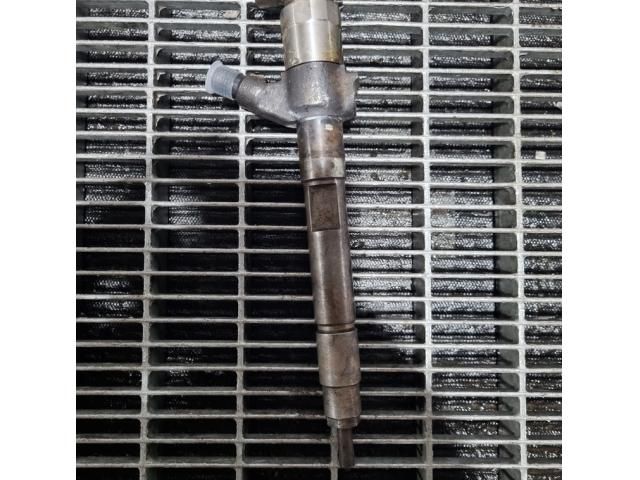 bontott MITSUBISHI OUTLANDER Porlasztó (1 db)