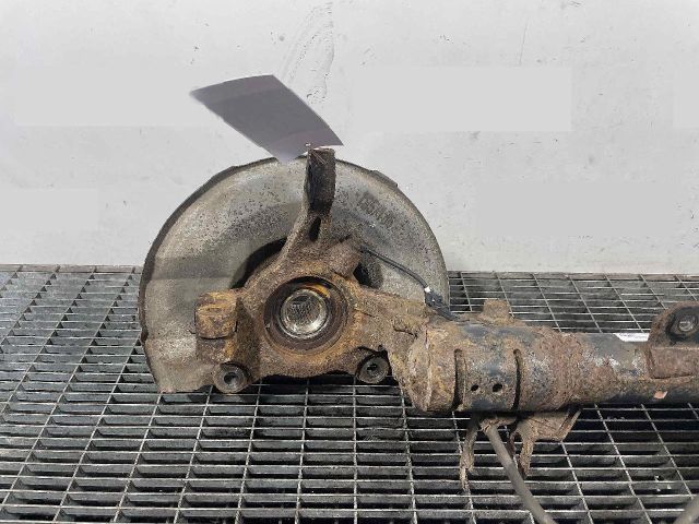 bontott MITSUBISHI OUTLANDER Bal első Csonkállvány