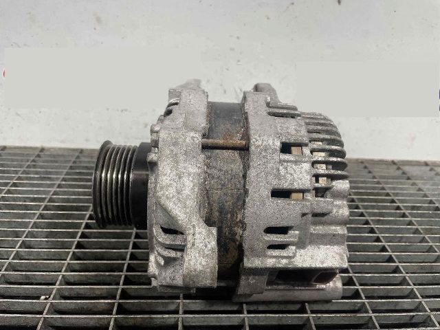 bontott MITSUBISHI OUTLANDER Generátor