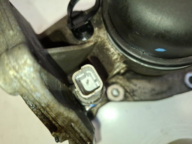 bontott MITSUBISHI OUTLANDER Olajszűrő Ház