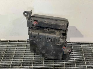 bontott MITSUBISHI OUTLANDER Biztosítéktábla Motortér