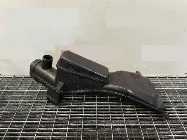 bontott MITSUBISHI OUTLANDER Légbeömlő Cső