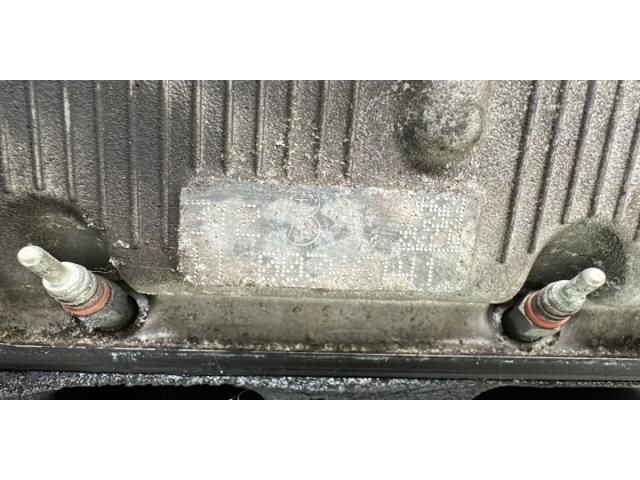 bontott MITSUBISHI OUTLANDER Motor (Fűzött blokk hengerfejjel)