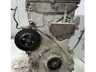 bontott MITSUBISHI OUTLANDER Motor (Fűzött blokk hengerfejjel)