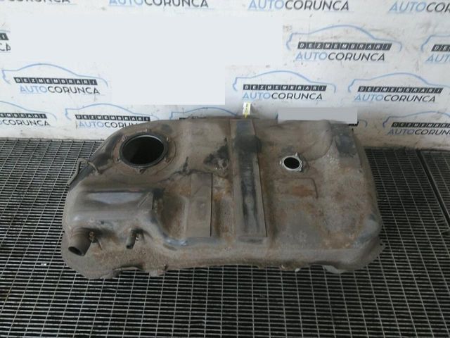 bontott MITSUBISHI OUTLANDER Tank