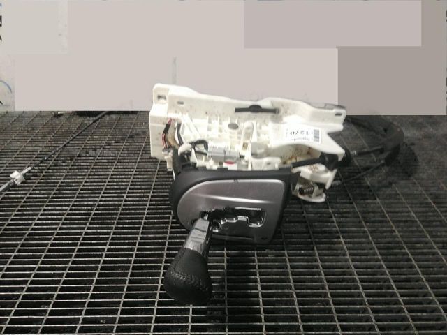 bontott MITSUBISHI OUTLANDER Váltó Kulissza