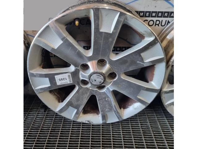 bontott MITSUBISHI OUTLANDER Alufelni Szett