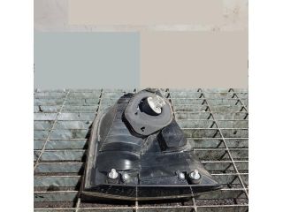 bontott MITSUBISHI OUTLANDER Bal Belső Hátsó Lámpa