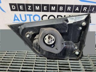 bontott MITSUBISHI OUTLANDER Bal Belső Hátsó Lámpa