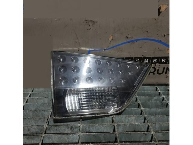 bontott MITSUBISHI OUTLANDER Bal Belső Hátsó Lámpa
