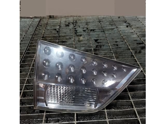 bontott MITSUBISHI OUTLANDER Bal Belső Hátsó Lámpa