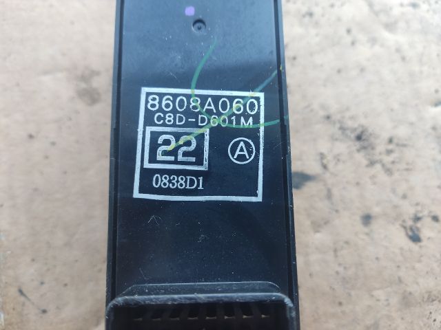 bontott MITSUBISHI OUTLANDER Bal első Ablakemelő Kapcsoló