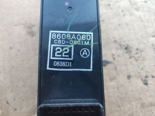 bontott MITSUBISHI OUTLANDER Bal első Ablakemelő Kapcsoló