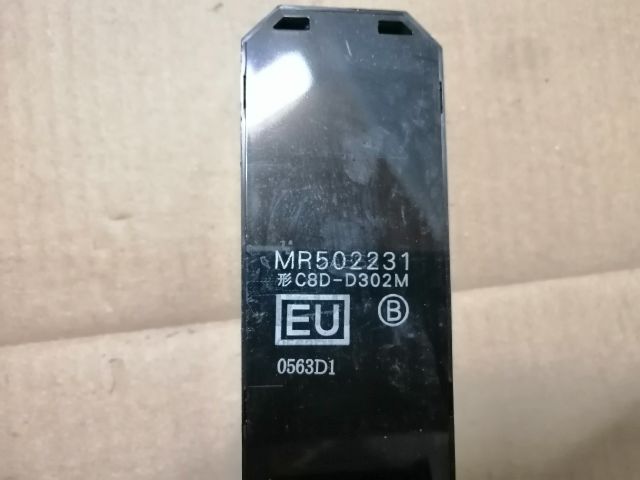 bontott MITSUBISHI OUTLANDER Bal első Ablakemelő Kapcsoló