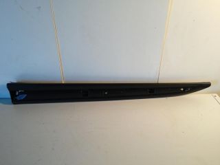 bontott MITSUBISHI OUTLANDER Bal első Ajtó Díszléc