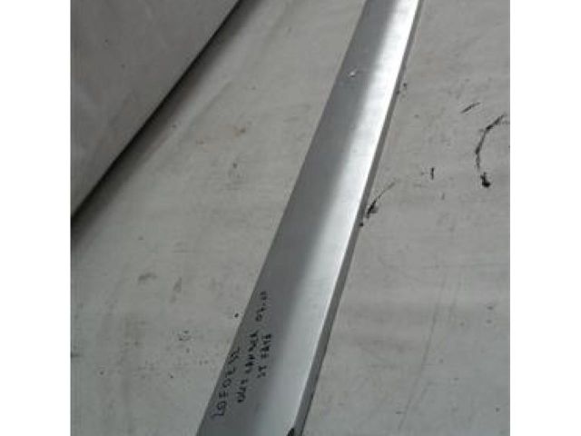 bontott MITSUBISHI OUTLANDER Bal első Ajtó Díszléc