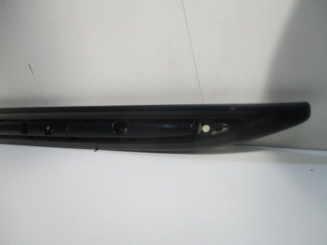 bontott MITSUBISHI OUTLANDER Bal első Ajtó Díszléc