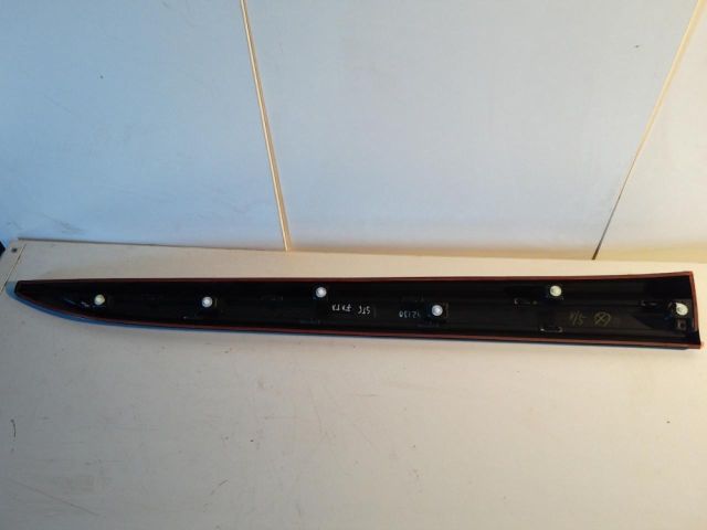 bontott MITSUBISHI OUTLANDER Bal első Ajtó Díszléc