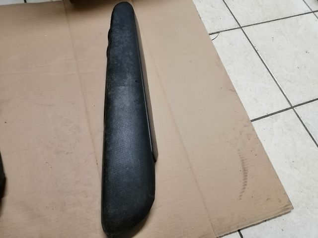 bontott MITSUBISHI OUTLANDER Bal első Ajtó Kárpit Könyöklő