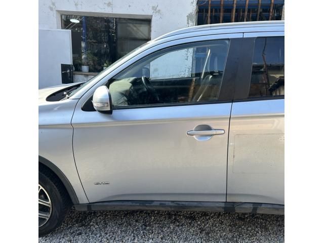 bontott MITSUBISHI OUTLANDER Bal első Ajtó (Üres lemez)