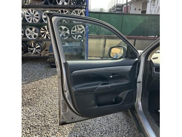 bontott MITSUBISHI OUTLANDER Bal első Ajtó (Üres lemez)