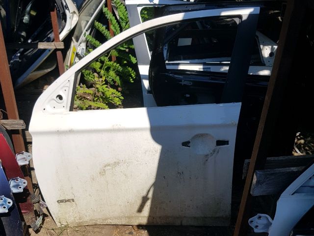 bontott MITSUBISHI OUTLANDER Bal első Ajtó (Üres lemez)