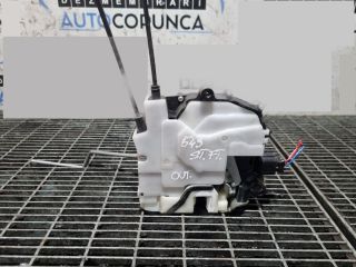 bontott MITSUBISHI OUTLANDER Bal első Ajtózár