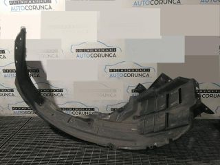 bontott MITSUBISHI OUTLANDER Bal első Dobbetét (Kerékjárati, Műanyag)