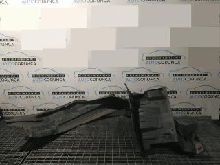 bontott MITSUBISHI OUTLANDER Bal első Dobbetét (Kerékjárati, Műanyag)