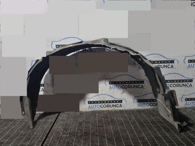 bontott MITSUBISHI OUTLANDER Bal első Dobbetét (Kerékjárati, Műanyag)