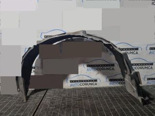 bontott MITSUBISHI OUTLANDER Bal első Dobbetét (Kerékjárati, Műanyag)