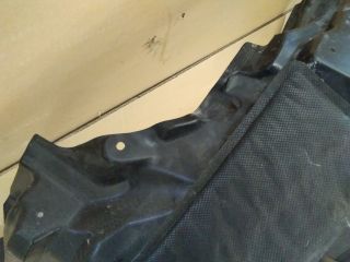 bontott MITSUBISHI OUTLANDER Bal első Dobbetét (Kerékjárati, Műanyag)