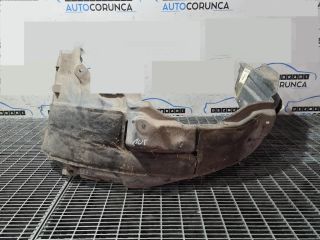 bontott MITSUBISHI OUTLANDER Bal első Dobbetét (Kerékjárati, Műanyag)