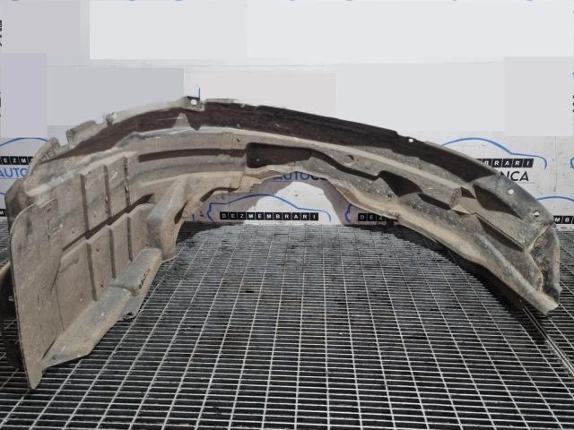 bontott MITSUBISHI OUTLANDER Bal első Dobbetét (Kerékjárati, Műanyag)